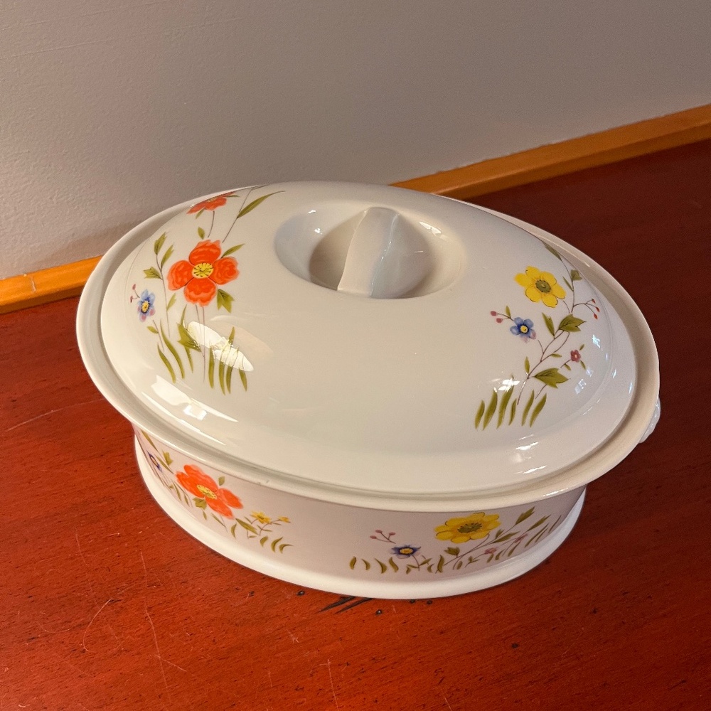 Vintage Andrea Sadek Country Flowers Casserole Dish-Oven to Table-EUC!